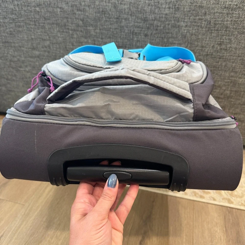 Eddie Bauer Expedition Rolling Duffel Bag Grey Ripstop Wheels Travel Luggage EUC